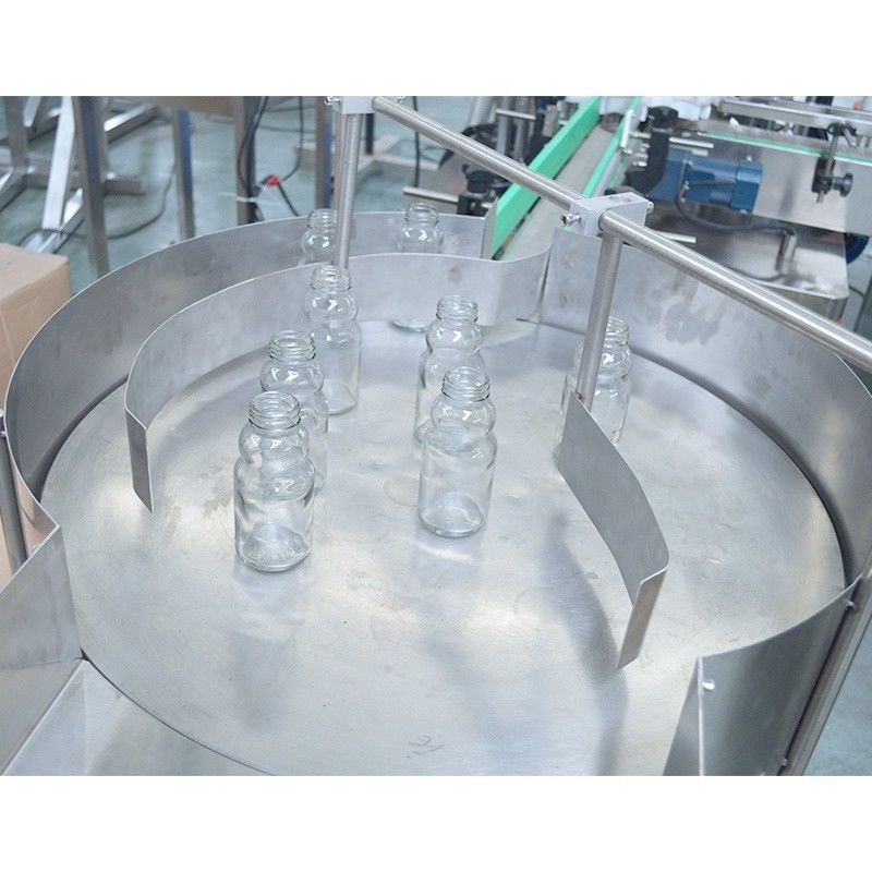 Fabrication flexible d'alimentation à vitesse élevée pour bouteilles à plat avec composants moteurs