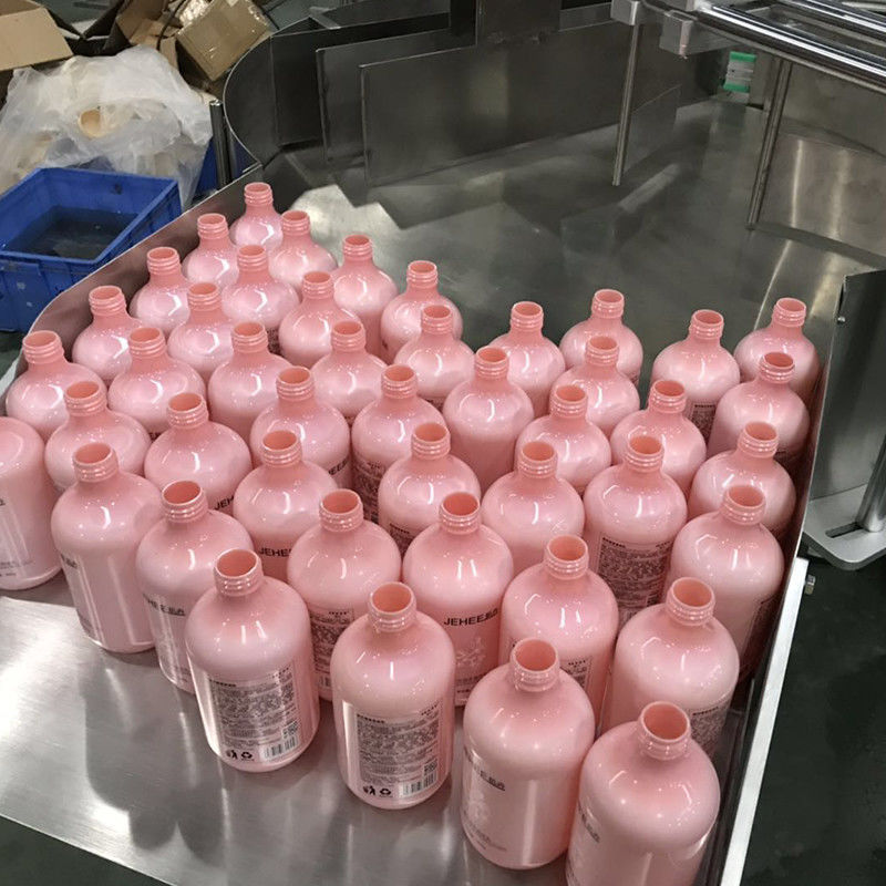 Fabrication flexible d'alimentation à vitesse élevée pour bouteilles à plat avec composants moteurs