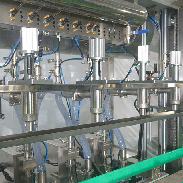 Machine de remplissage d'huile d'olive à fûts de 20L avec 4 têtes de remplissage et 1 tête de couvercle