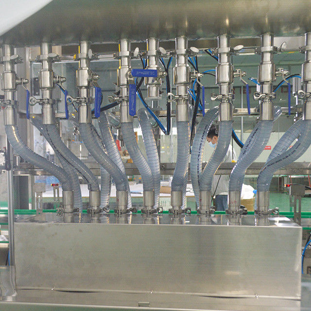Machine automatique de remplissage de liquide de 5L d'huile de cuisson et d'huile de coco avec 8 têtes de remplissage