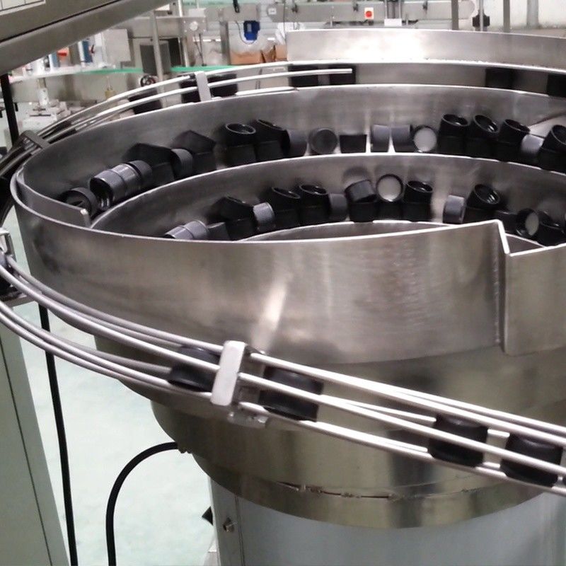 Machine à trier les couvercles en plastique avec une capacité de 150 kg et une construction en acier inoxydable 304