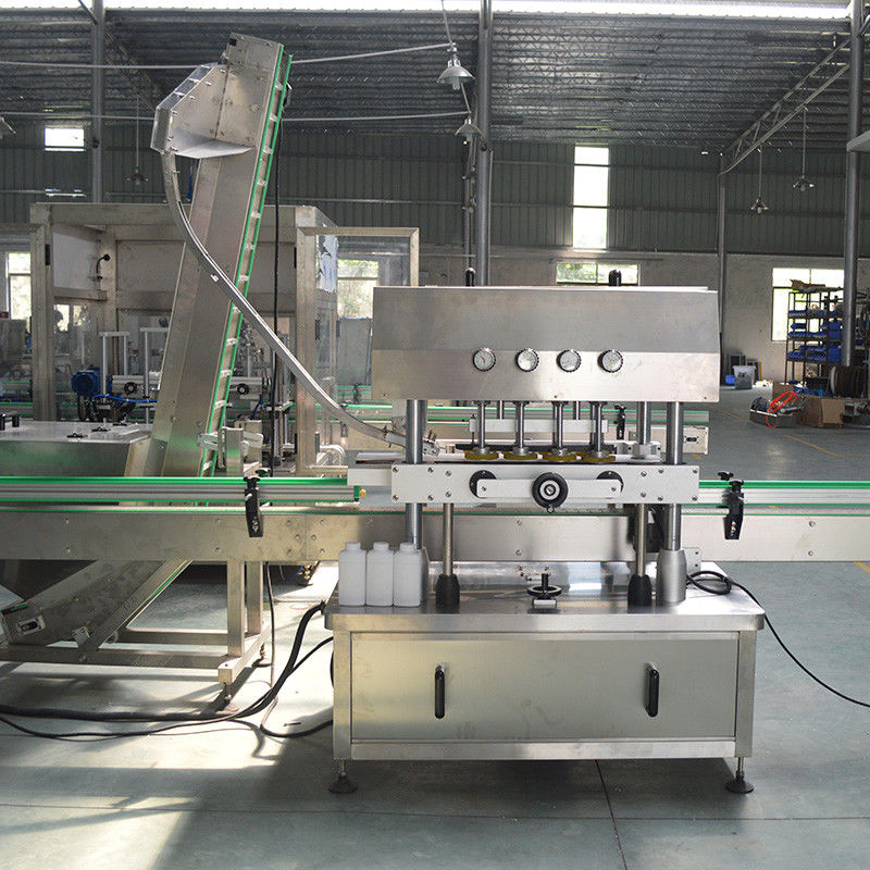 Machine de fermeture linéaire entièrement automatique pour bouteilles à fil métallique Facile à entretenir