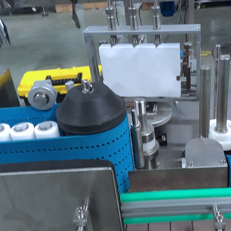 Machine entièrement automatique d'étiquetage de la pâte pour les flacons ronds et les canettes de 400 kg de charge