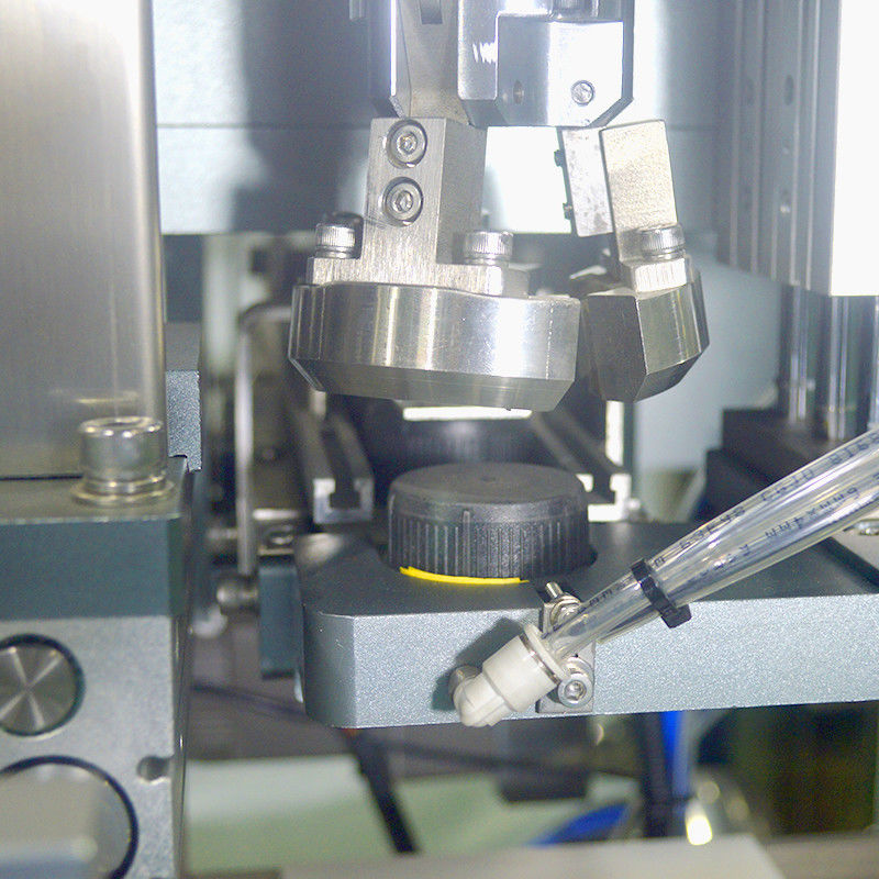 10 Tête de piston de remplissage à chaud de feuille d'aluminium étancheur Suivre machine de capot pour l'huile moteur