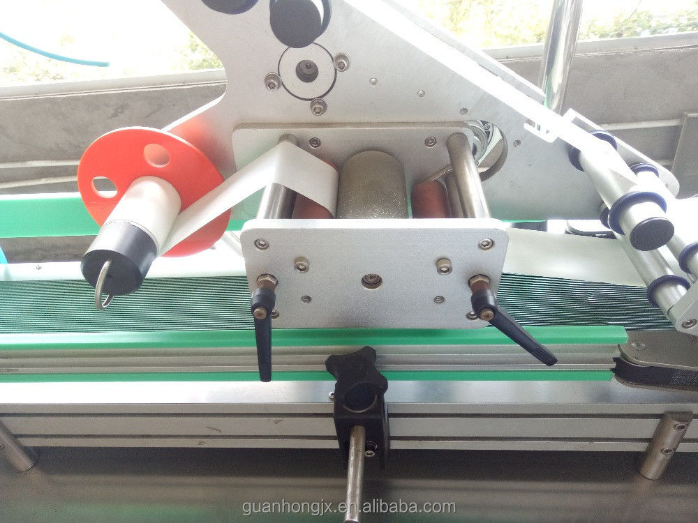 Components moteurs de base Machine d'étiquetage automatique de sacs en plastique pour boîtes/emballages de bouteilles
