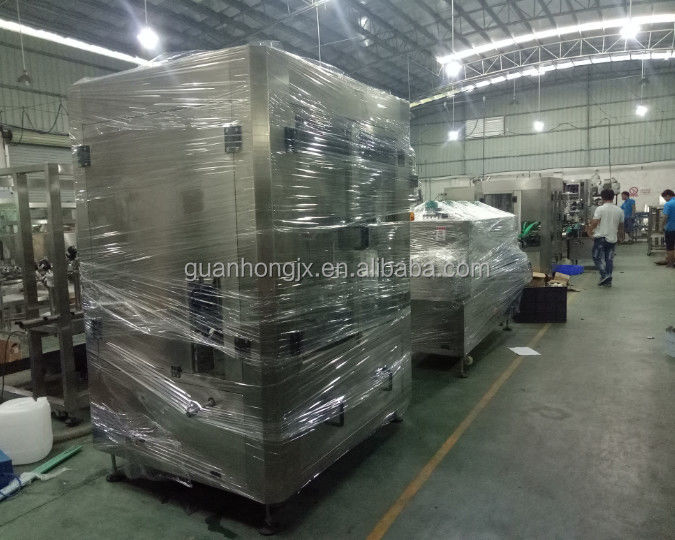 L'huile de lubrifiant de bonne qualité huile moteur huile moteur huile de remplissage encapsulation étiquetage carton emballage ligne de machine de palettisation