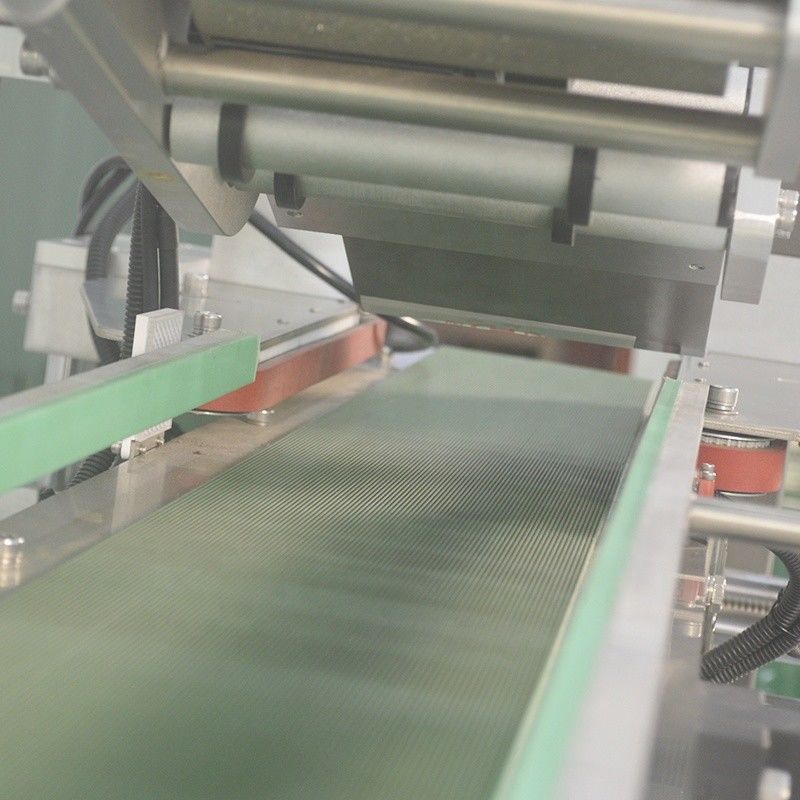 Machine automatique d'étiquetage à surface plate pour bouteille ronde