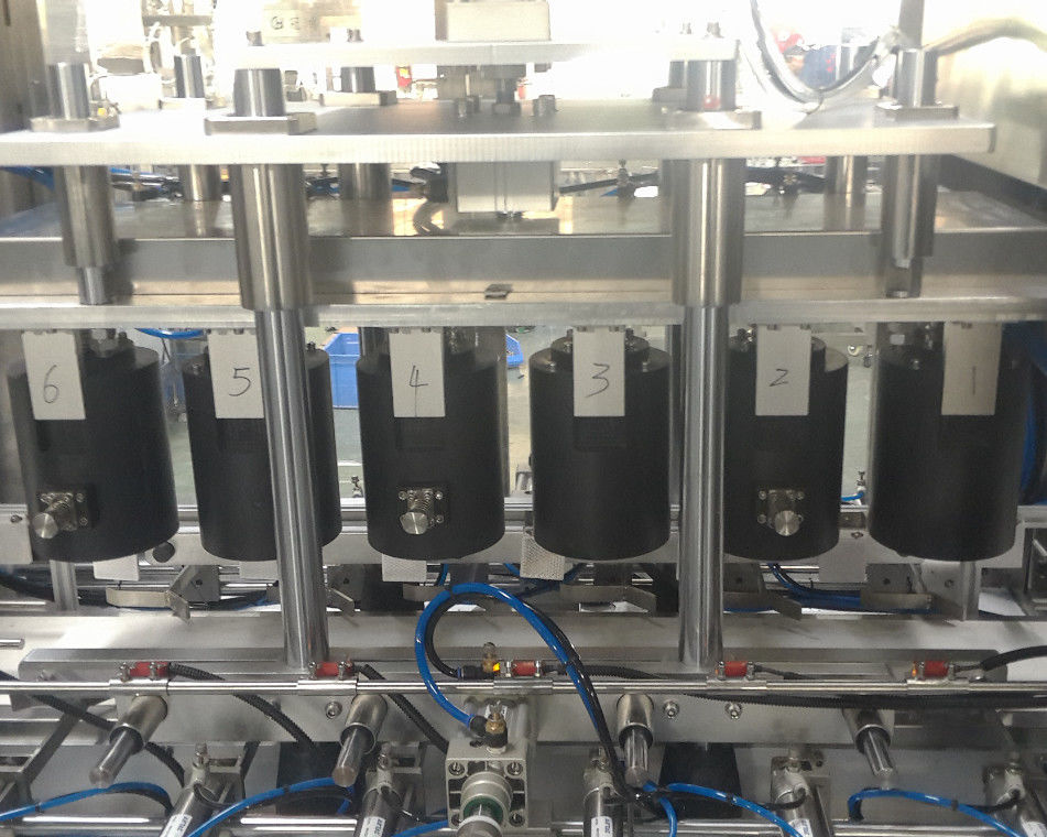 2400-3000 bouteilles par heure Machine automatique de fermeture à vide de type linéaire