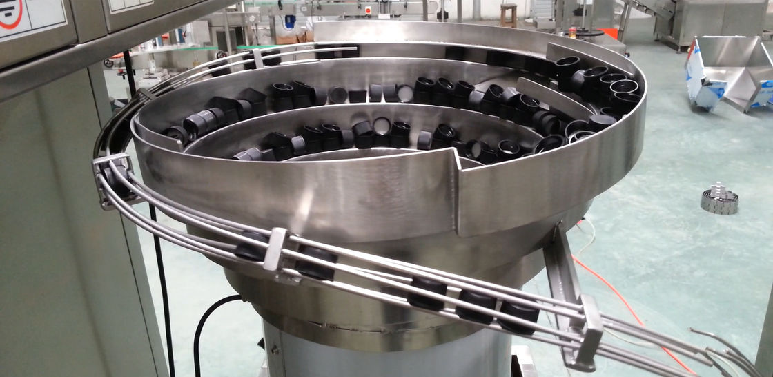 Machine de tri automatique avancée des couvercles de bouteilles en plastique pour emballer le bouchon de bouteille