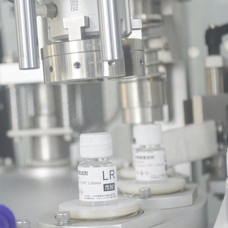 1 Tête de capuchon machine de ligne de remplissage à petite échelle pour tube d'essai multifonctionnel