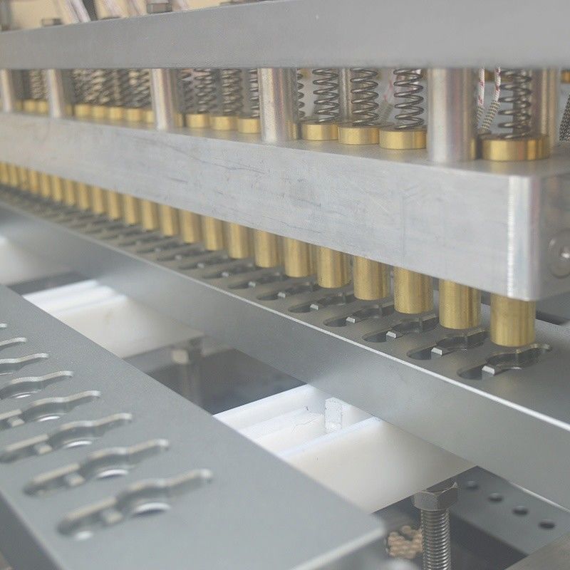 Machine de remplissage de flacons à commande PLC pour tubes à essai en plastique et récipients d'échantillons