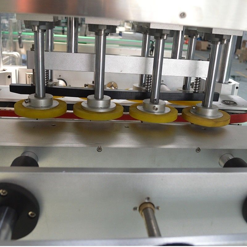 Type d'emballage Boîtier en bois de 900 kg Machine de fermeture de bouteille ronde en plastique avec tri du couvercle