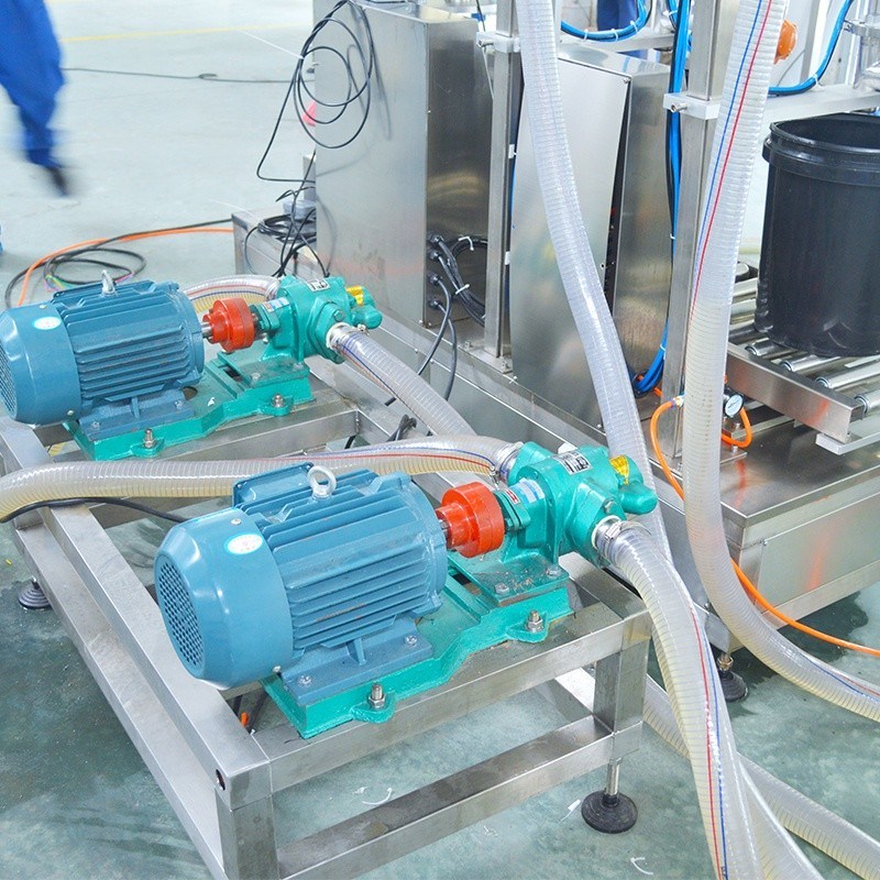 2 têtes machine de remplissage semi-automatique de poids pour liquide/huile/lubrifiant/chimique 5-50L